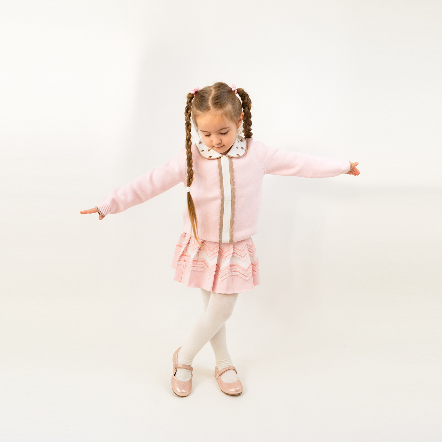 Scallop Soft Knitted Sweater with Collar and Front Placket