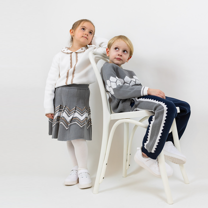 Scallop Soft Knitted Sweater with Collar and Front Placket